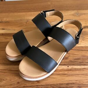 Nisolo Flatform Sandals